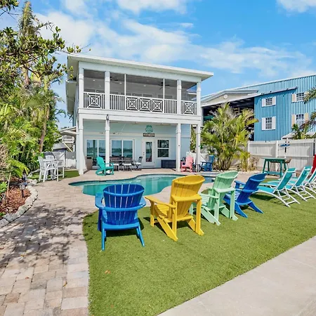 The Bayfront Vila